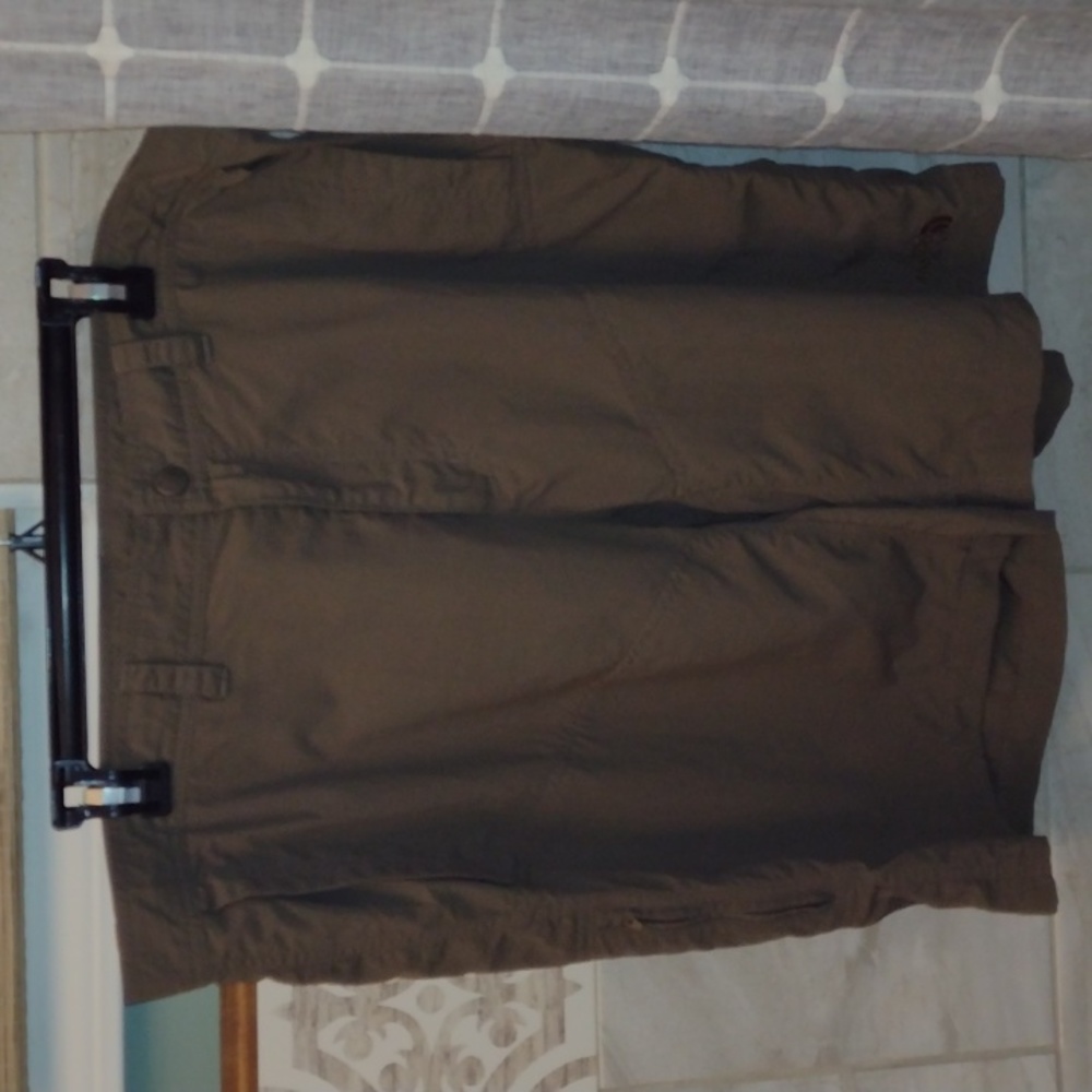 Men's North Face shorts sz 38